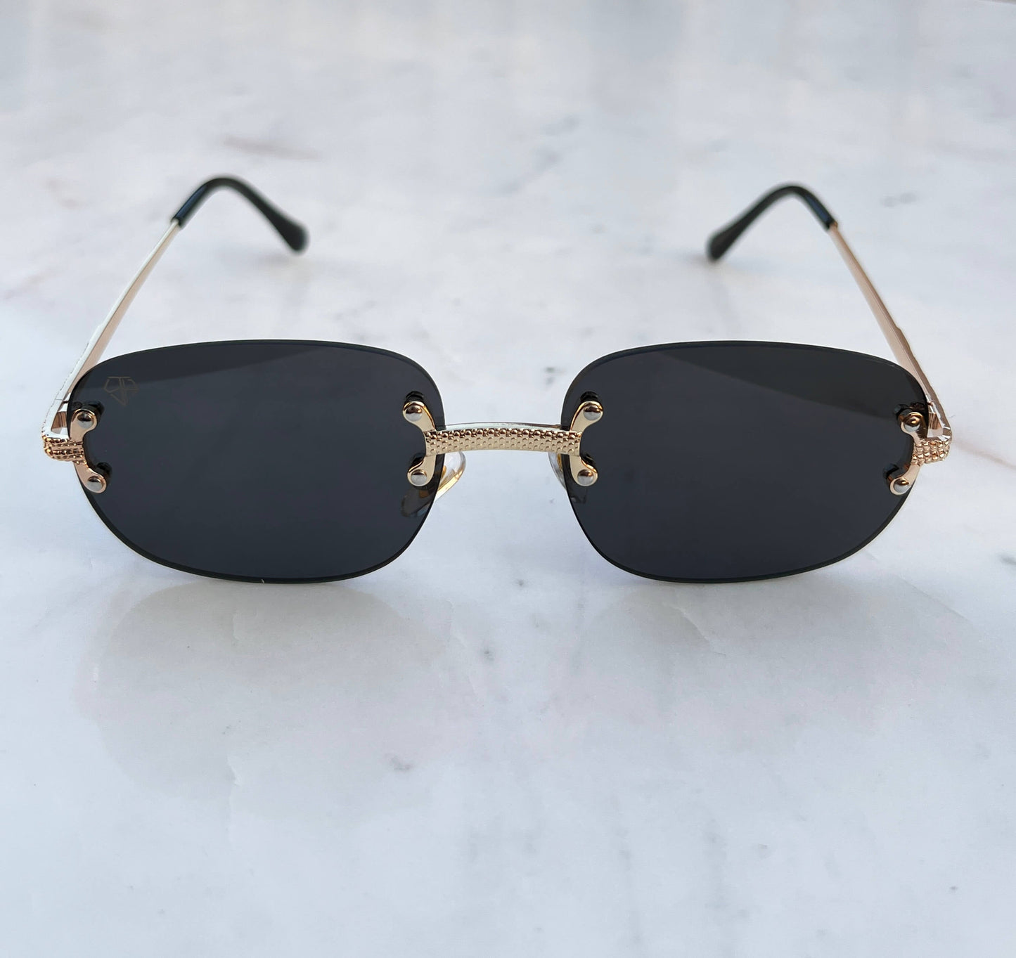 GAFAS DE SOL NEGRAS
