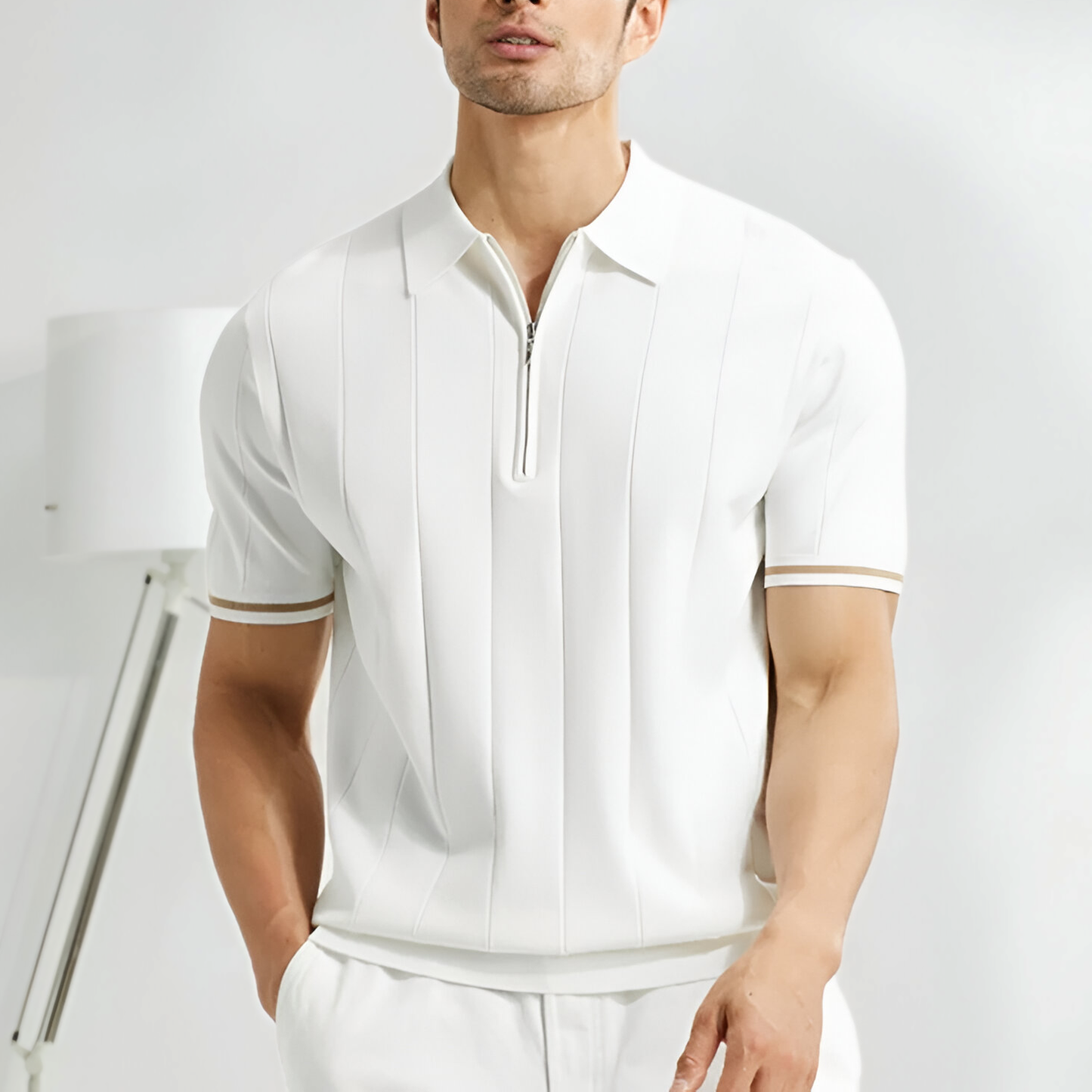 Lozano López – Polo con Cremallera Estilo Moderno