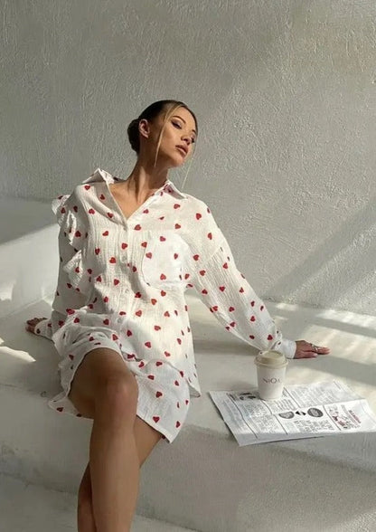 Conjunto de camisa y pantalón corto Love Wins