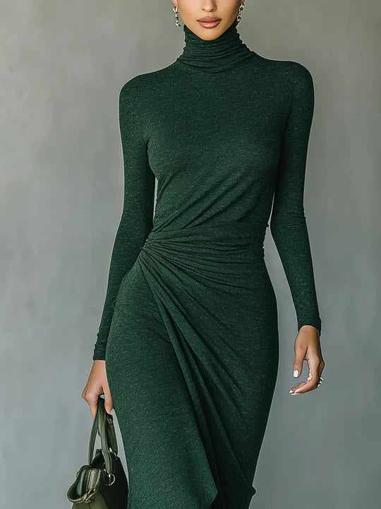 LEONOR | VESTIDO MIDI CRUZADO ASIMÉTRICO VERDE OSCURO CON PLIEGUES Y CUELLO ALTO
