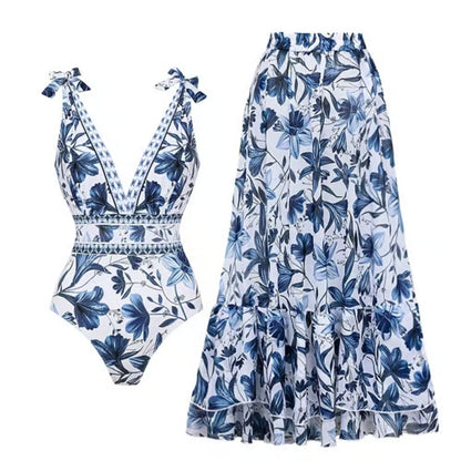 Traje de baño de una pieza con estampado floral y falda para mujer de SerenaLuxe