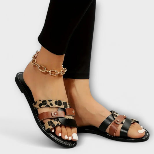 Sandalias de tira cruzada con estampado de leopardo