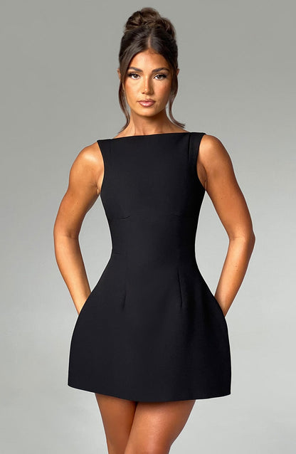 Mónica - Mini vestido de espalda abierta