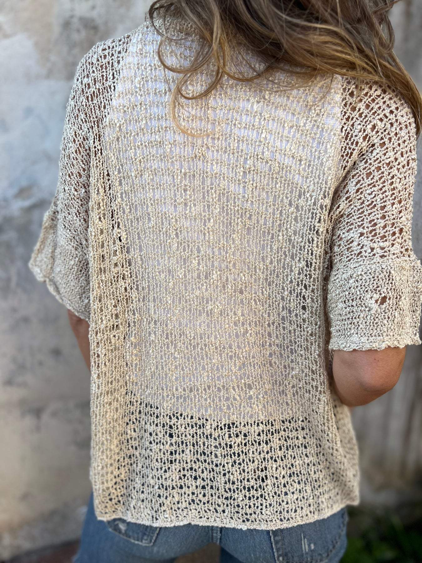 Top de crochet de manga corta
